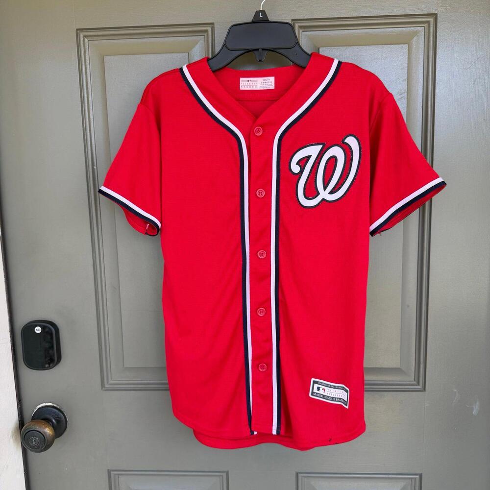 MLB Washington Nationals Juan Soto #22 Youth Jersey Size Medium 10/12